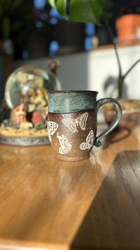 Image 3 of Butterfly mug 08