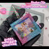 Image 2 of Barbie As The Princess & Pauper Shaker Clip