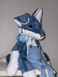 Image 2 of shark &  spark 💙 weighted 