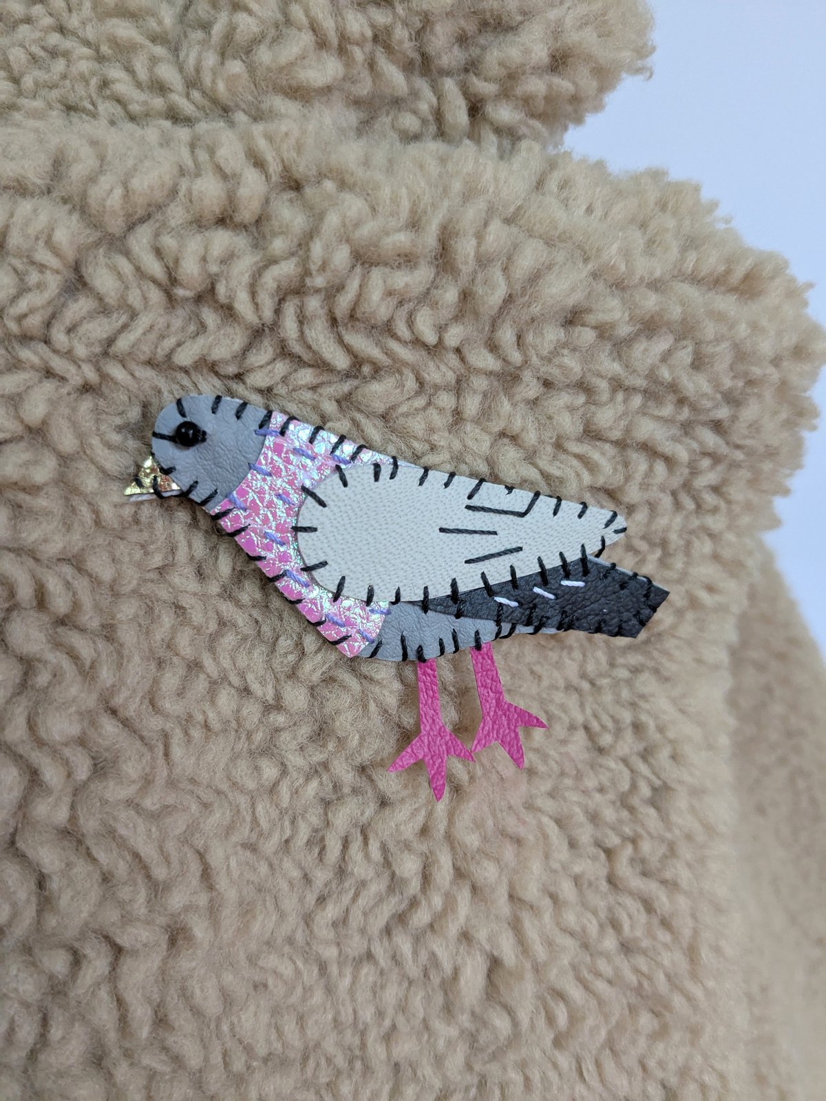 Image of Tiny Pigeon Brooch