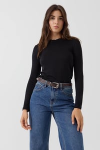 Image 2 of Camiseta Angie Negra