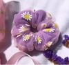 Daisy Tulle Scrunchie 