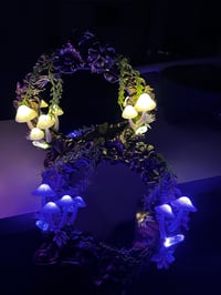 Image 1 of Small mushroom mirror LED