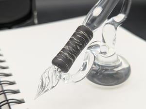 Resplendent Wood Grip : Burled Walnut