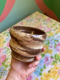 Image 4 of swirl planter