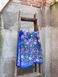 Image 5 of Pañuelo HORTENSIAS azul