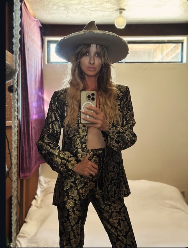 1970s gold and noir metallic western trouser suit