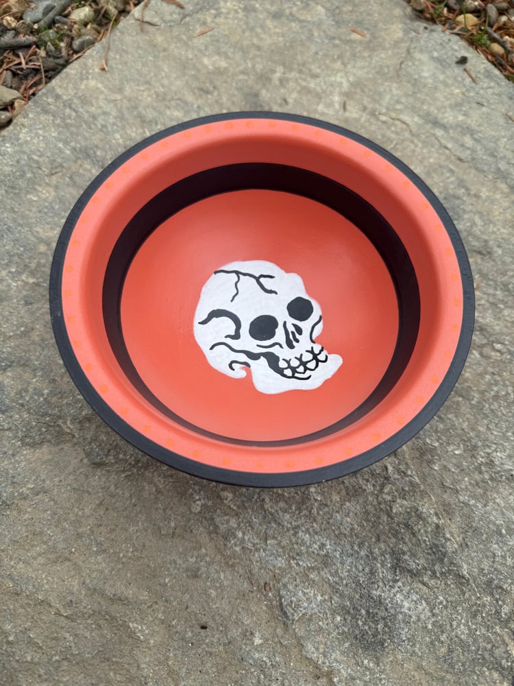 Image of Medium Halloween Bowl w/ Skull #2