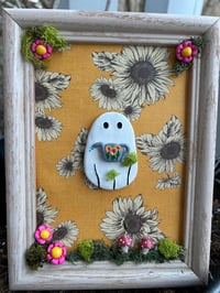 Image 3 of Flower Garden Ghost Frame