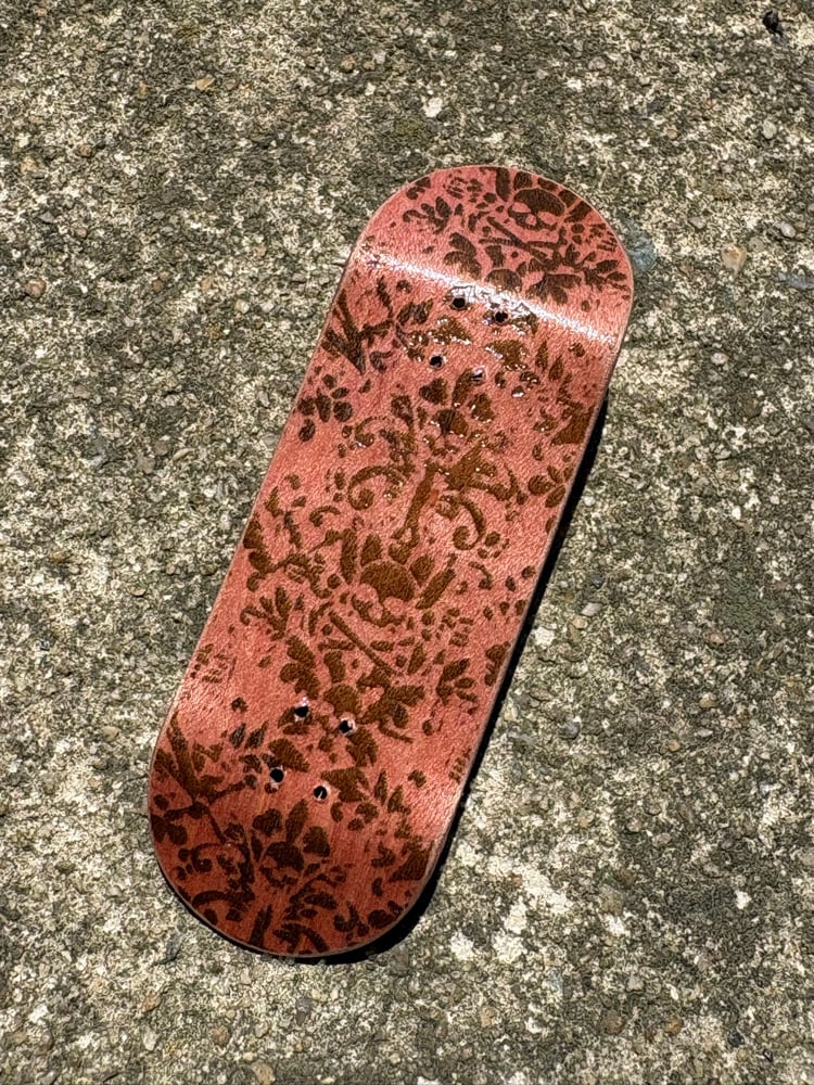 Skull and Bones lazer decks