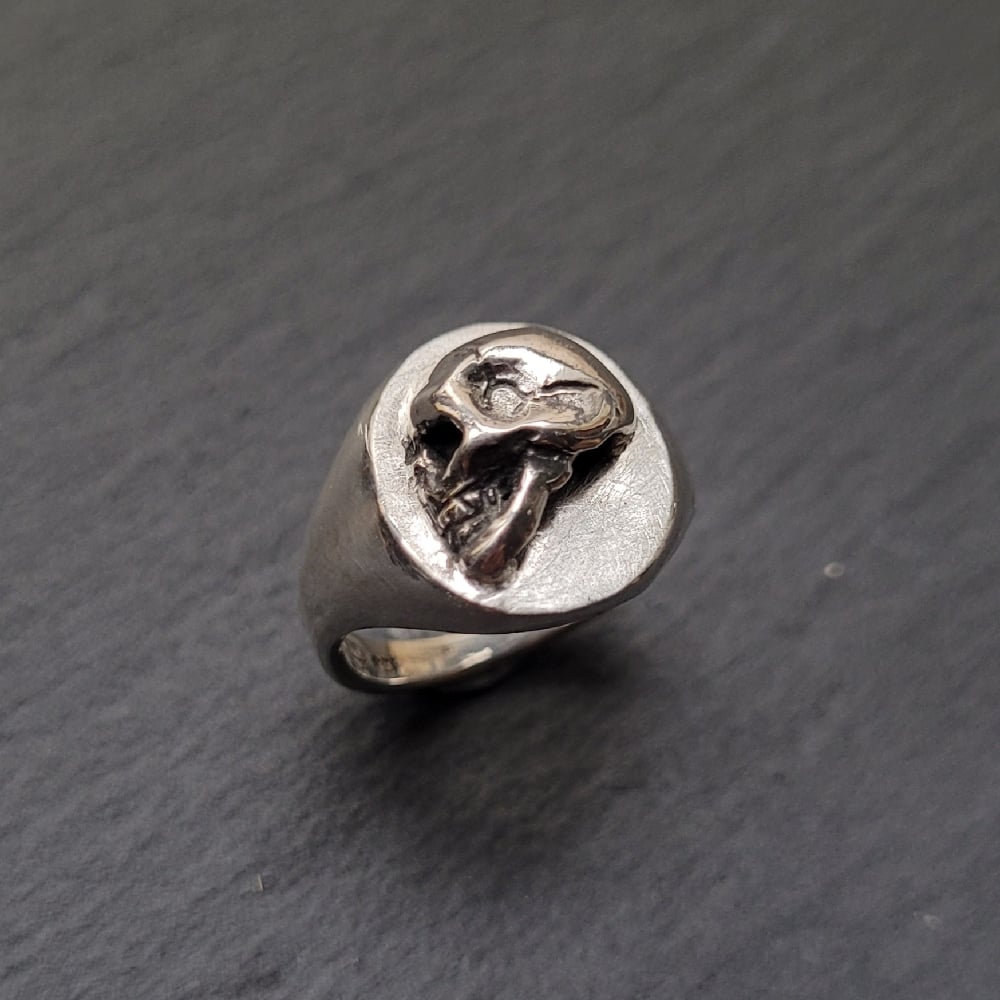 Image of Petite Cameo Signet Ring