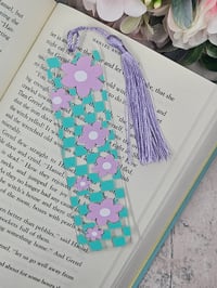 Image 1 of Checkered Daisy Acrylic Bookmark
