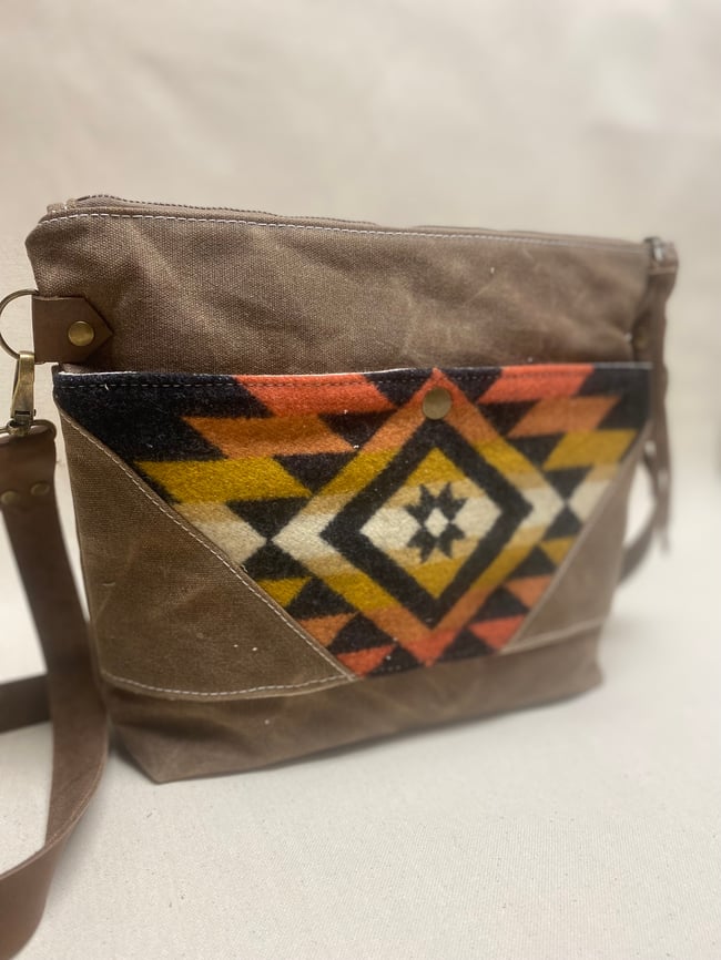 Glacier Lily Tote - featuring Peublo Dwelling Pendleton®