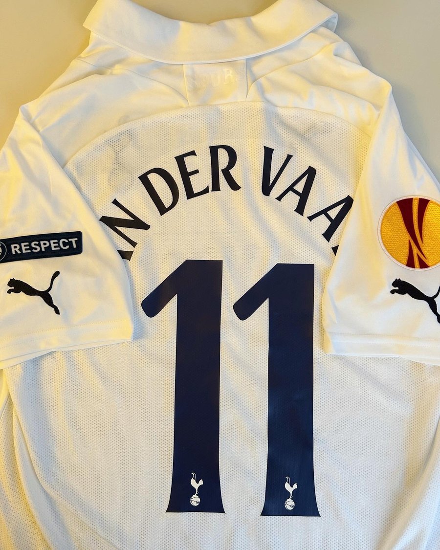 Image of Tottenham “VAN DER VAART 11” 2011/12 Home Cup Shirt + UEL patches (M)