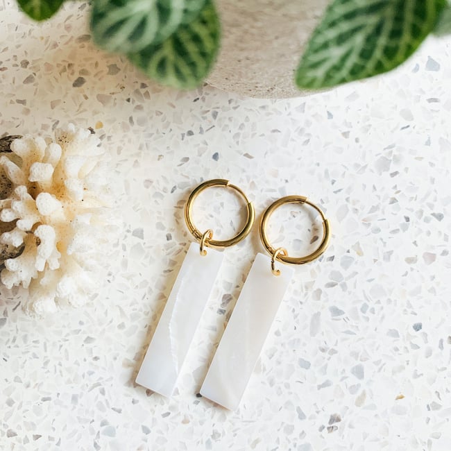 BLANDINE | boucles d'oreilles petite créole & pendentif rectangle nacre