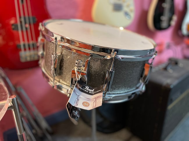 Pearl Limited Edition Silver Sparkle Snare