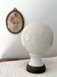 Image 2 of Ancienne boule d’escalier