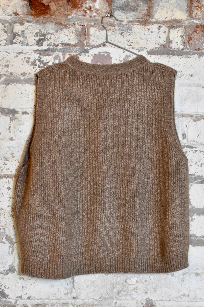 Image of Chinese toggle kitted vest 