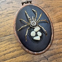Image 2 of Toothy spider (a, 2x2.5 inches)