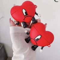 Image 1 of Un Verano sin ti Airpod Cases 