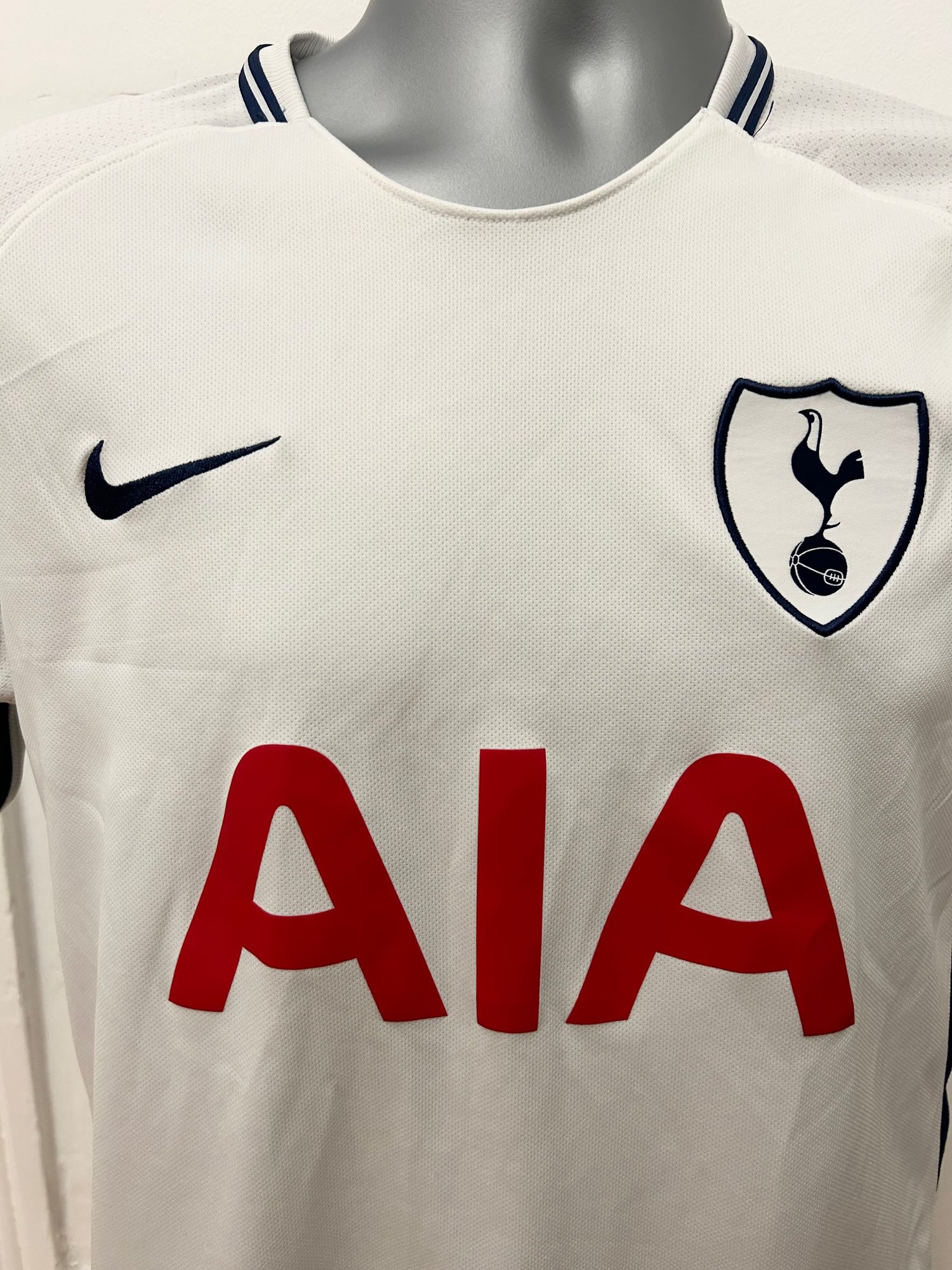 Image of Tottenham Hotspur “DELE 20” 2017/18 Home Shirt + UCL patches (M)