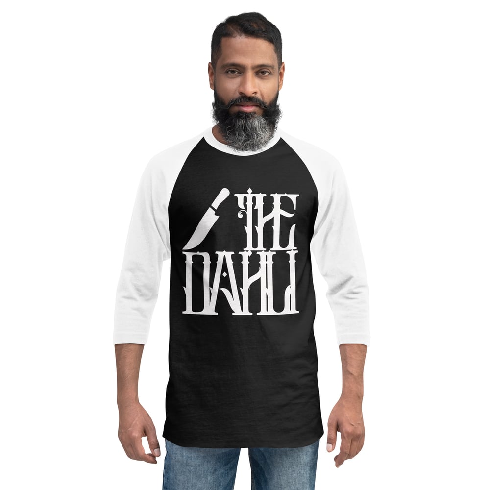 3/4 sleeve raglan shirt