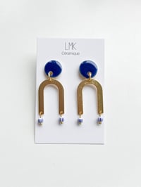 Paire de boucles d’oreilles céramique et plaqué or PAMPI bleu