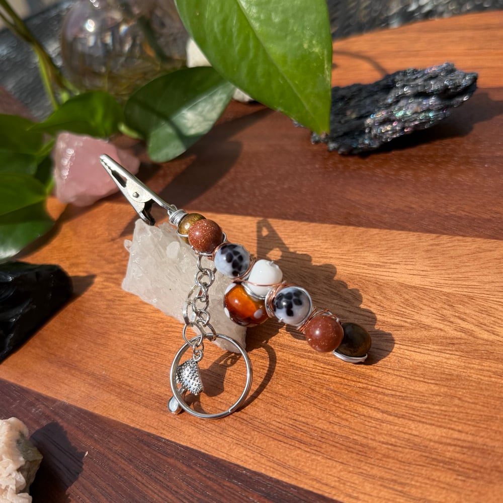 Image of sparkle shroom clip keychain