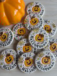 Image 1 of HalloQueen 