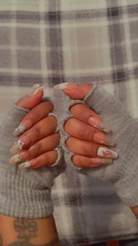 Image 2 of Nails - Short/Medium (Pink/White/Blue)