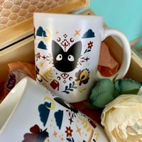 Image 2 of Mug kiki la petite sorcière. Vendu à l'unité ou à intégrer dans un lot de 3 (36€ les 3) 