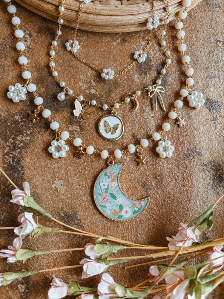 Image of Kelsie C- hung the moon 