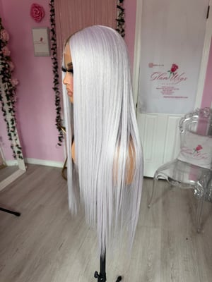 Image of Lilac straight kuxury( ready to ship) 