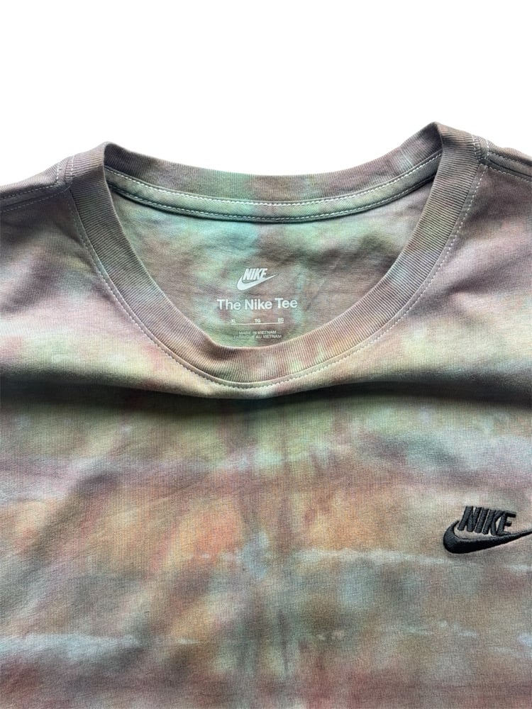 Image of Nike Tee Tie Dye 1 of 1 ( Size XL )
