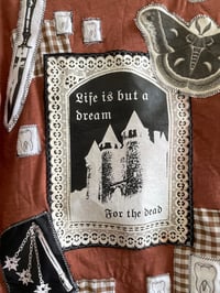 Image 2 of Life Is But A Dream T-shirt Size M 1/1