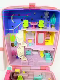 Image 8 of Ensemble bracelet et Polly Pocket Loft New Yorkais