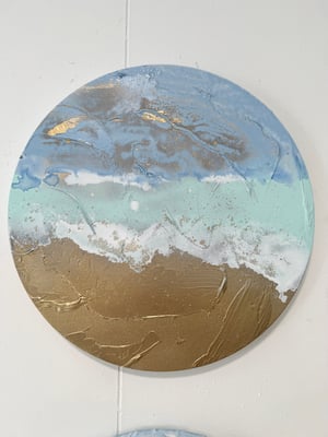 Image of “beach bubbles”