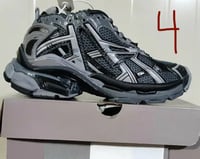 Image 4 of Runner shoes
