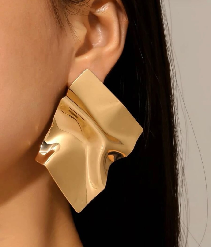 Image of Chic B Gold Earrings