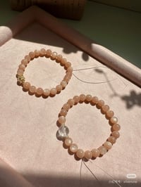 Image 5 of peach moonstone bracelet 橙月光手链