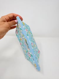 Image 3 of Trousse L'ÉCOLIÈRE Liberty Betsy bleu clair