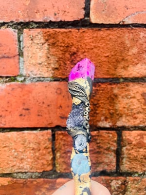 Image of New moon manifesting pen pink agate