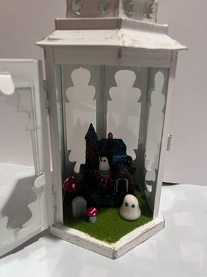 Gloomy Ghost Habitat Lantern