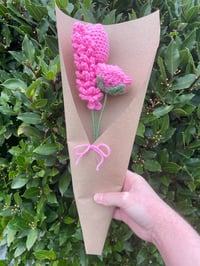 Image 1 of small crochet flower bouquet 