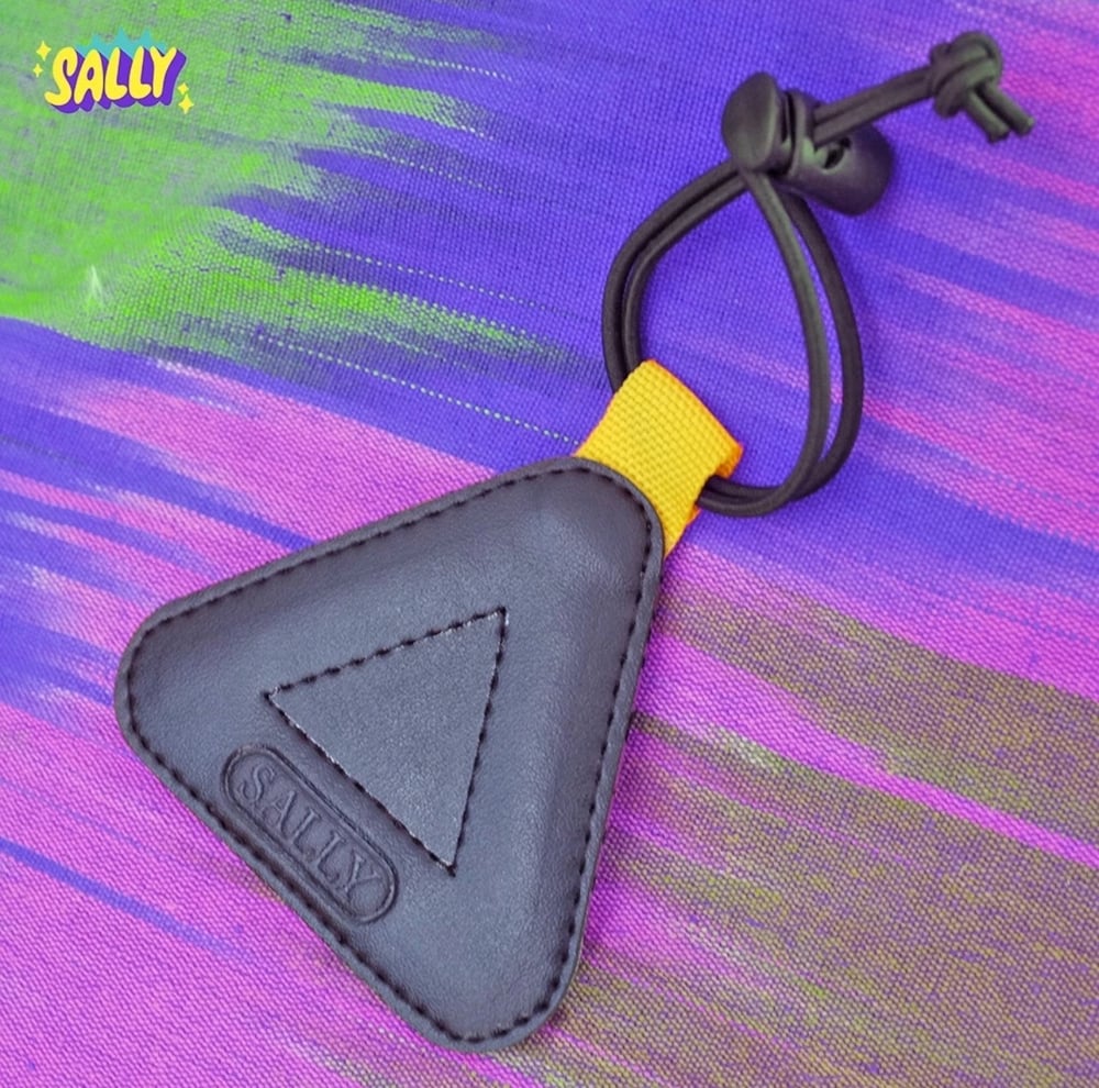 SALLY TRIANGLE REFLECTORS