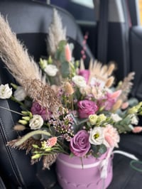 Image 4 of The Florist's Charm Blush & Dried Hatbox