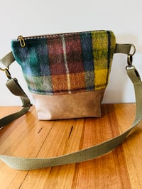 Image 5 of Rust Shades 2 Sheep Shoulder Bag