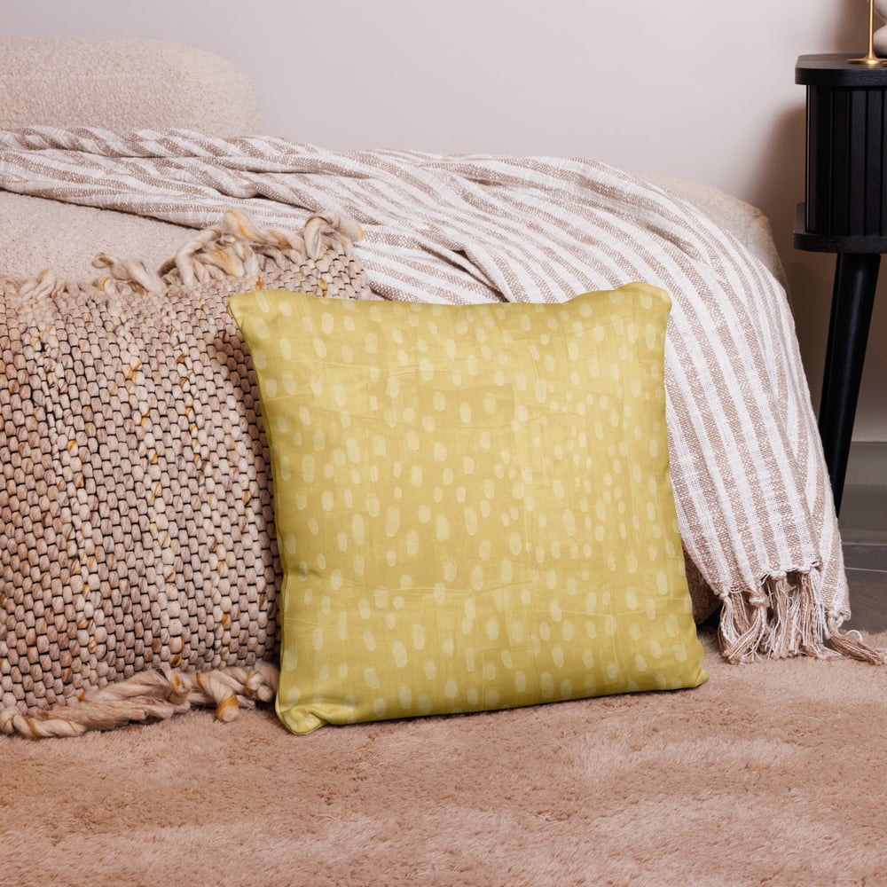 Image of Minimalist Yellow Dotted Pillow - Modern & Chic Bedding Design | InnerQueen Berlin