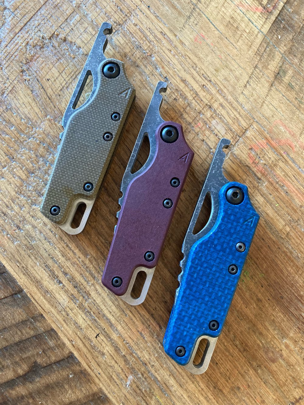 Peyton Friction Folder