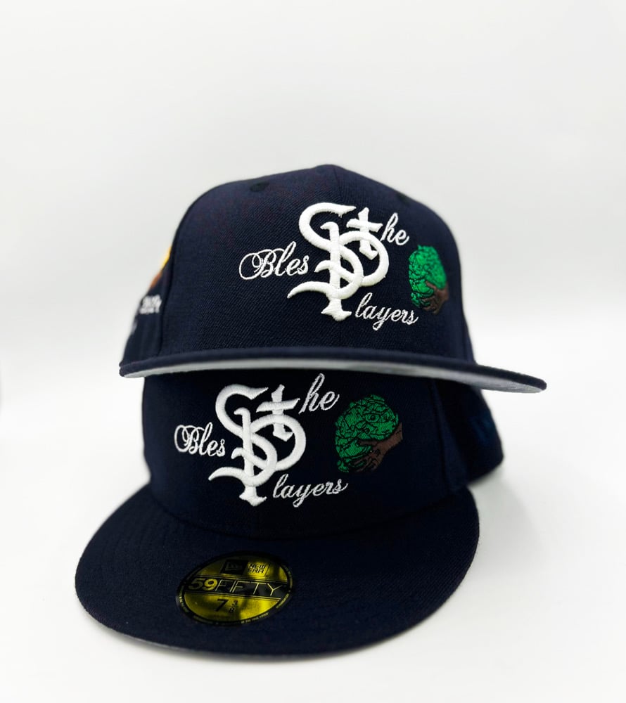 Image of QTRS🌍 “A Thin Line” Fitteds 